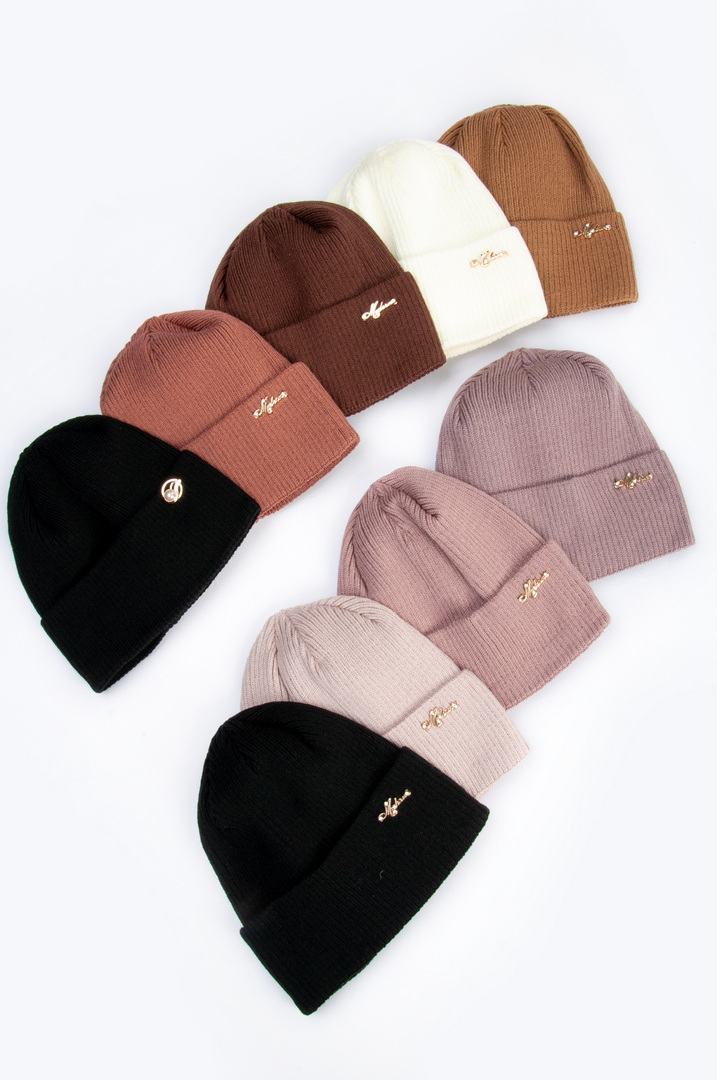 Шапка жіноча